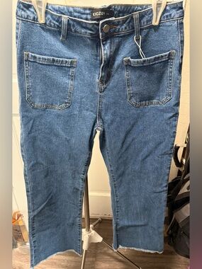 Women’s Cropped Ankle Jeans in Blue